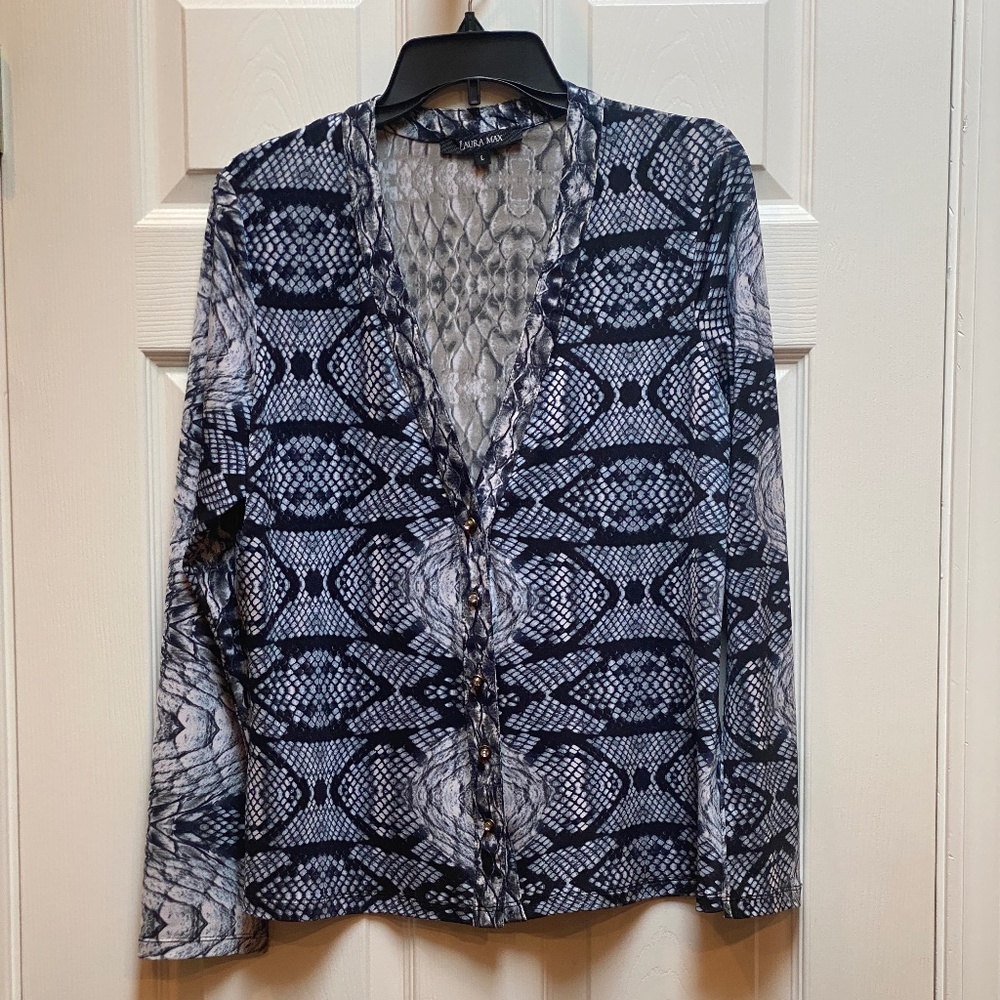 Laura Max Blue Animal Print Cardigan.